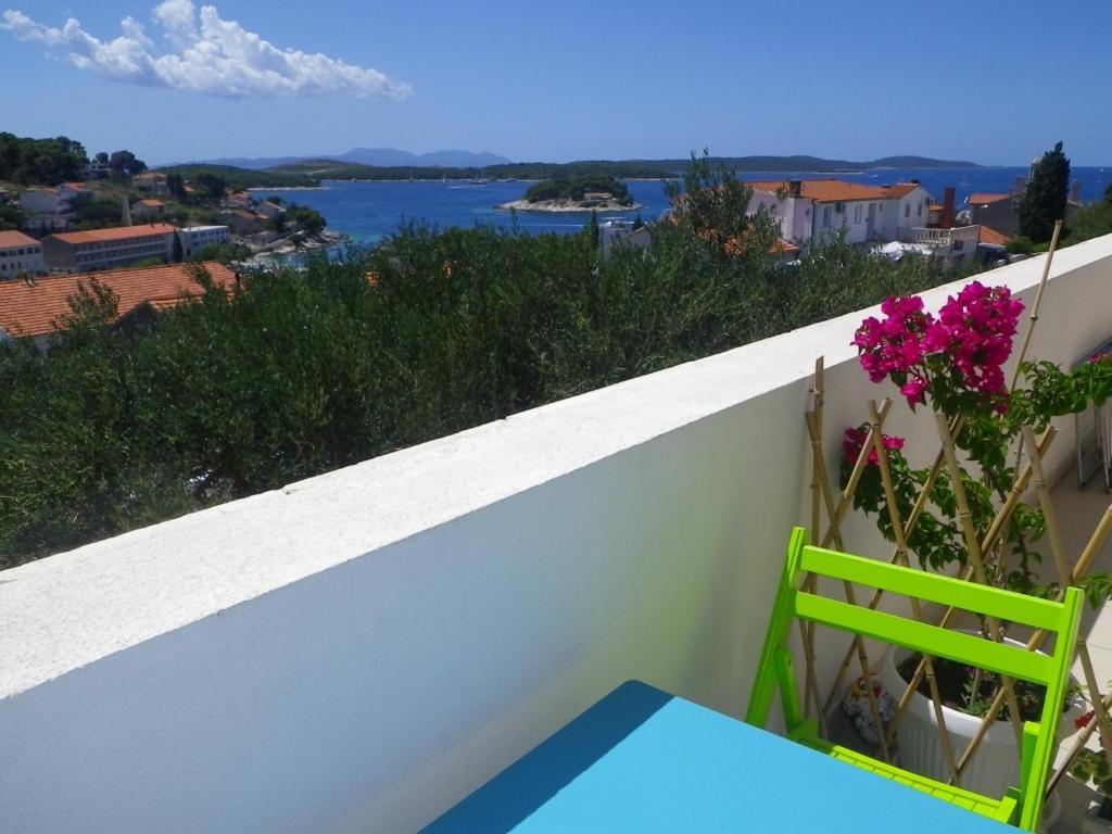 Apartments And Rooms With Parking Space Hvar - 13296 Hvar Town Exterior foto